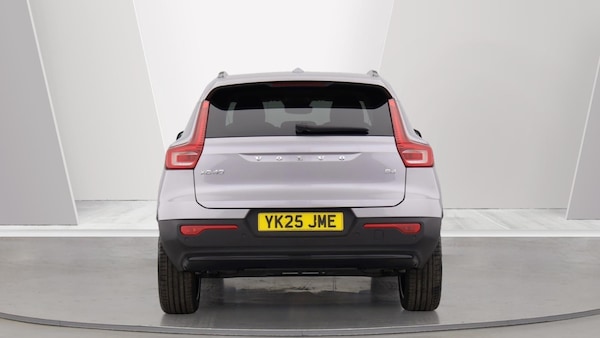Used Volvo XC40 2025 for sale - 76282867: Photo 7
