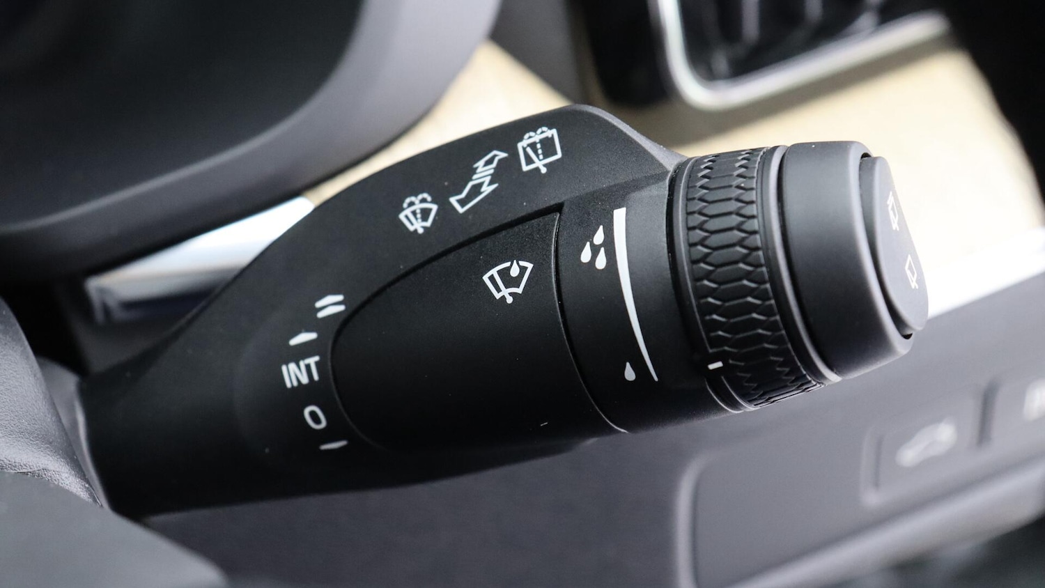 Used Volvo XC60 2025 for sale - 76326038: Photo 23