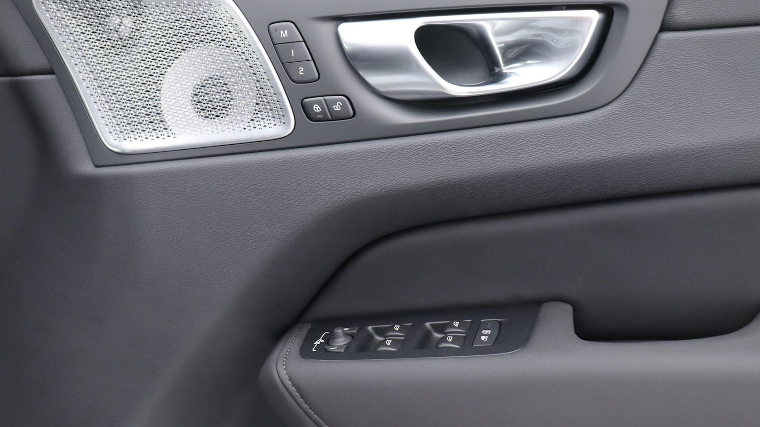 Used Volvo XC60 2025 for sale - 76326038: Photo 29