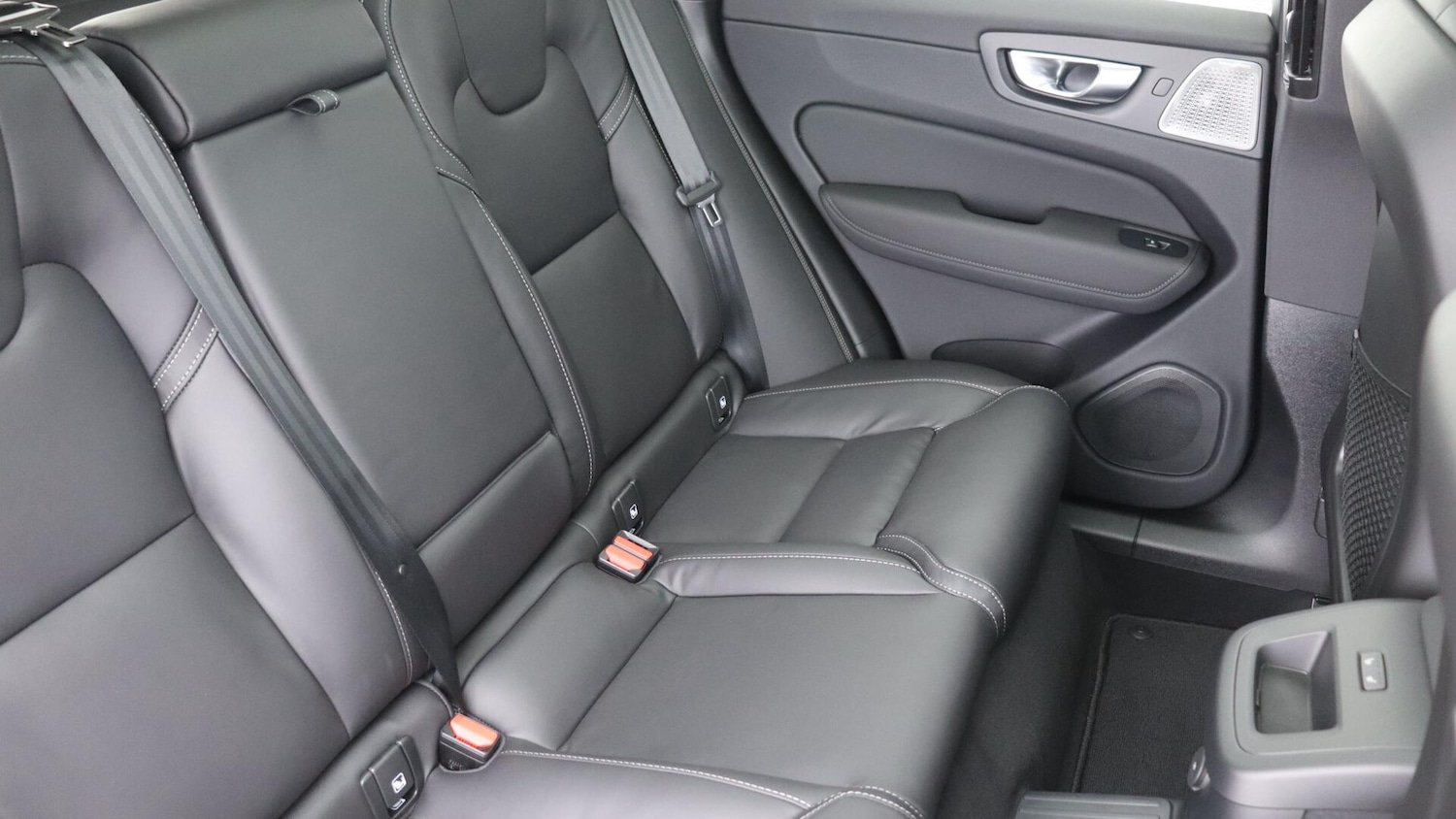 Used Volvo XC60 2025 for sale - 76326038: Photo 6