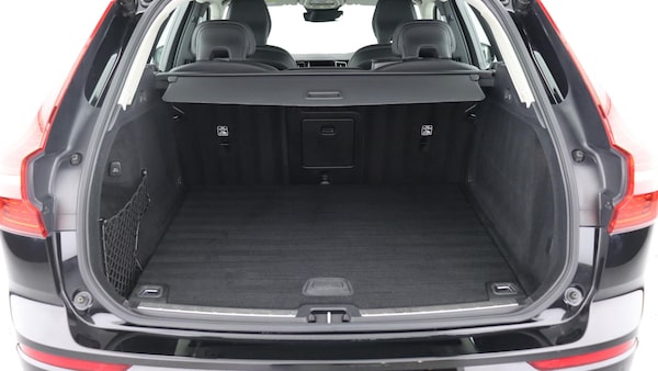 Used Volvo XC60 2022 for sale - 76270450: Photo 13