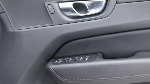 Used Volvo XC60 2022 for sale - 76270450: Photo 29