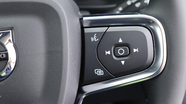 Used Volvo XC40 for sale - 76327134: Photo 22