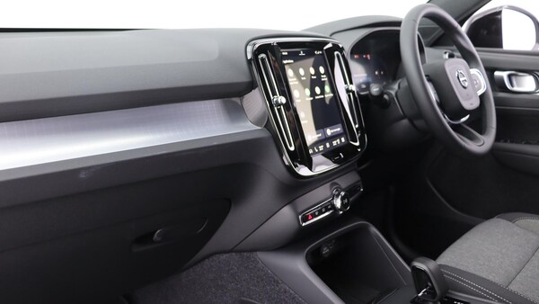 Used Volvo XC40 for sale - 76327134: Photo 39