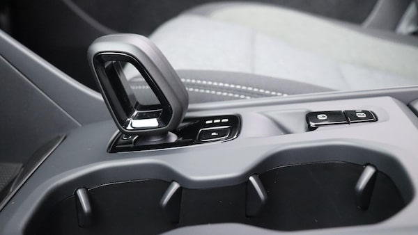 Used Volvo XC40 for sale - 76327134: Photo 41