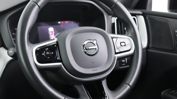 Used Volvo XC60 2021 for sale - 76270511: Photo 10