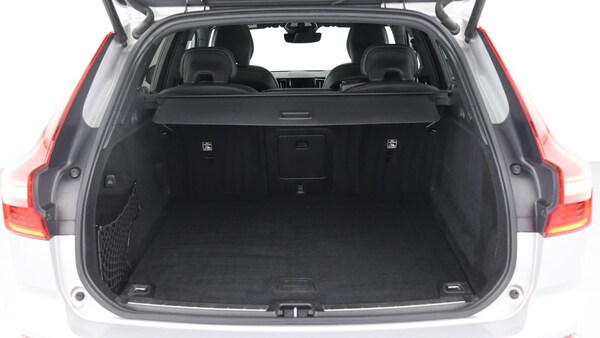 Used Volvo XC60 2021 for sale - 76270511: Photo 13
