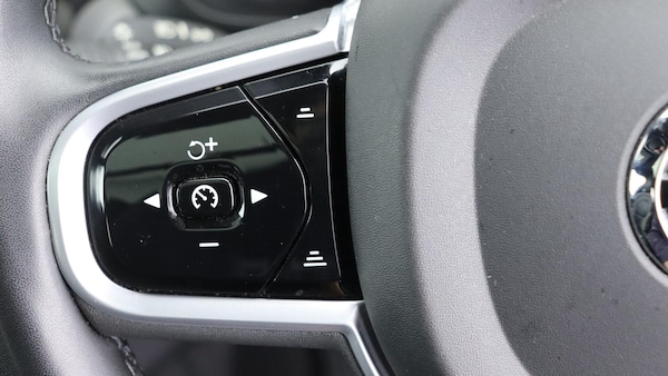 Used Volvo XC60 2021 for sale - 76270511: Photo 21