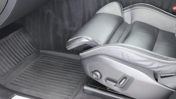 Used Volvo XC60 2021 for sale - 76270511: Photo 30