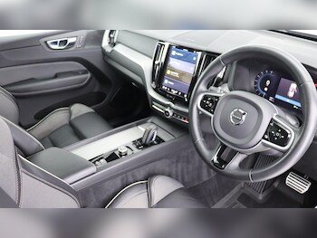 Used Volvo XC60 2021 for sale - 76270511: Photo 4