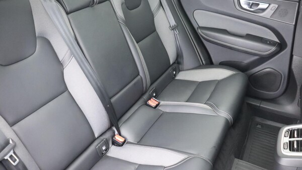 Used Volvo XC60 2021 for sale - 76270511: Photo 6