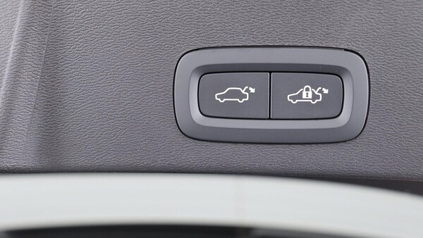 Used Volvo XC40 2025 for sale - 75781321: Photo 35