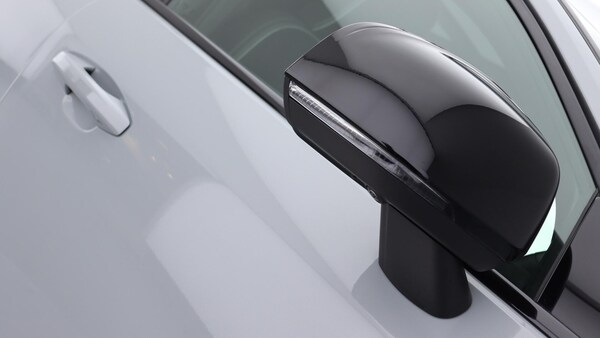 Used Volvo XC40 2025 for sale - 75781321: Photo 37