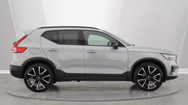 Used Volvo XC40 2025 for sale - 75781321: Photo 3