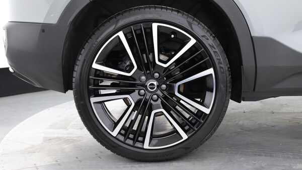 Used Volvo XC40 2025 for sale - 75781321: Photo 9