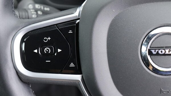 Used Volvo XC60 2022 for sale - 75647272: Photo 21