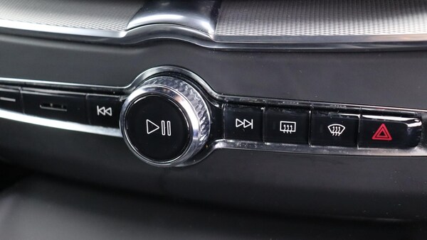 Used Volvo XC60 2022 for sale - 75647272: Photo 47