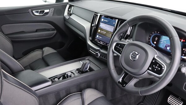 Used Volvo XC60 2022 for sale - 75647272: Photo 4
