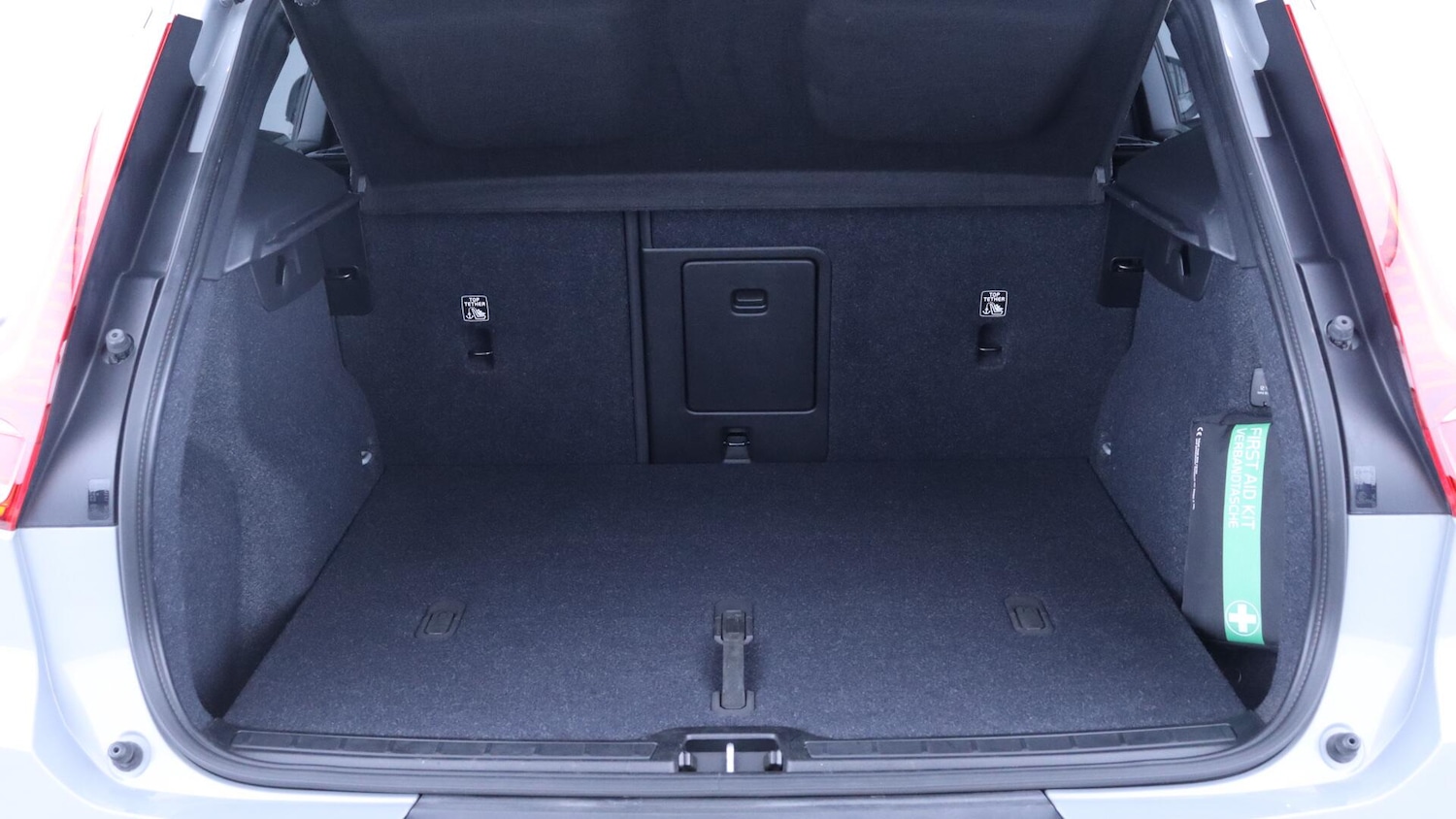 Used Volvo XC40 2023 for sale - 76158568: Photo 13
