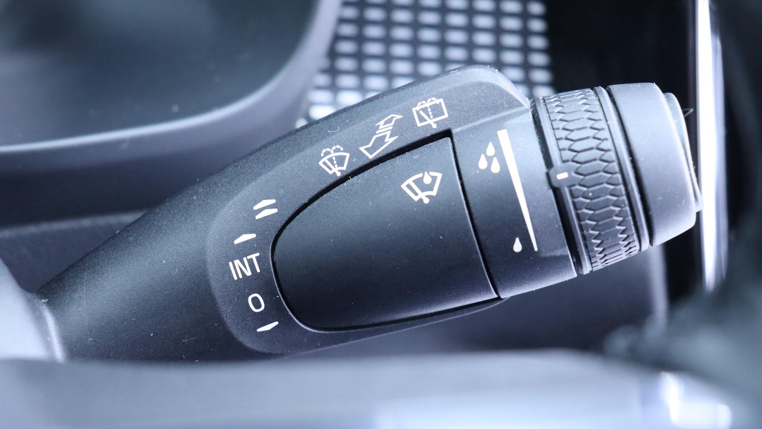 Used Volvo XC40 2023 for sale - 76158568: Photo 23