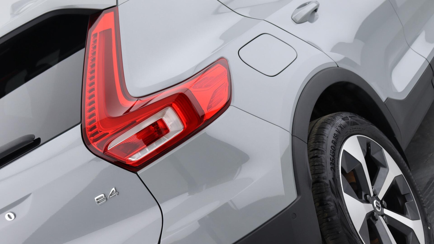 Used Volvo XC40 2023 for sale - 76158568: Photo 36