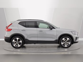 Used Volvo XC40 2023 for sale - 76158568: Photo