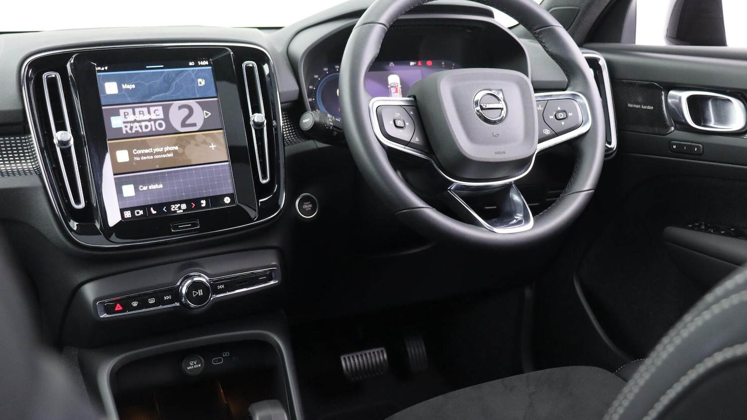 Used Volvo XC40 2023 for sale - 76158568: Photo 44