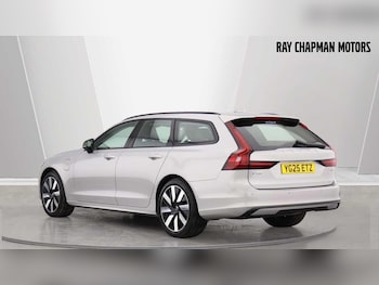 Used Volvo V90 2025 for sale - 76189743: Photo 2