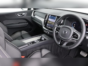 Used Volvo XC60 2022 for sale - 75531110: Photo