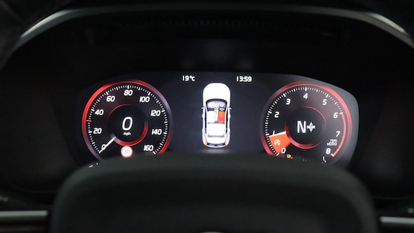 Used Volvo XC40 2021 for sale - 76270686: Photo 11