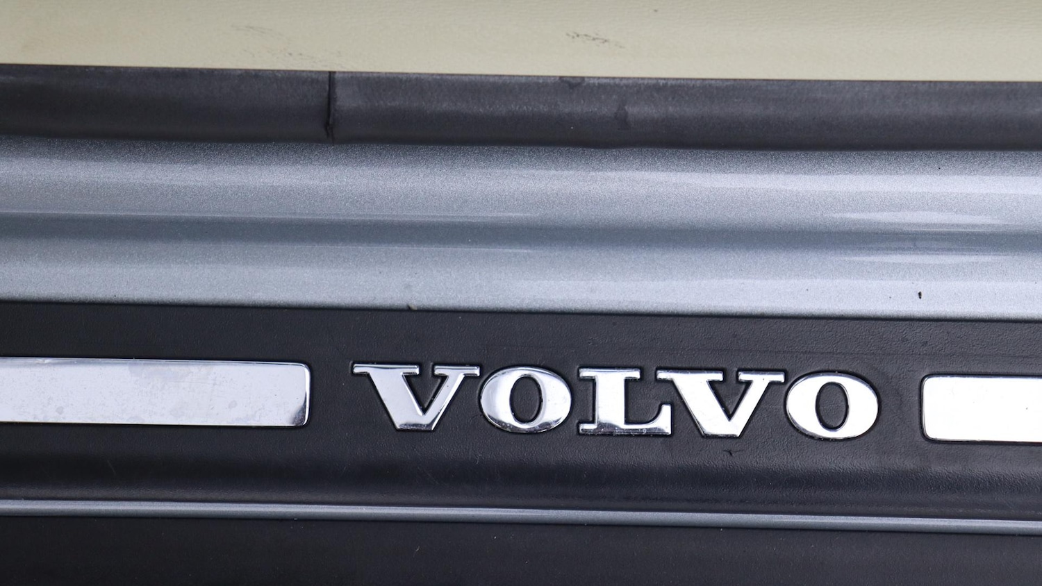 Vehicle 44