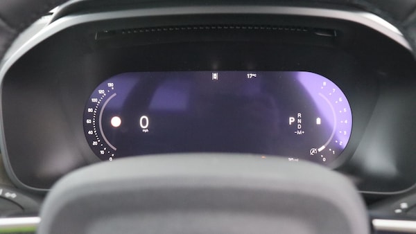Used Volvo XC40 2025 for sale - 76283331: Photo 11