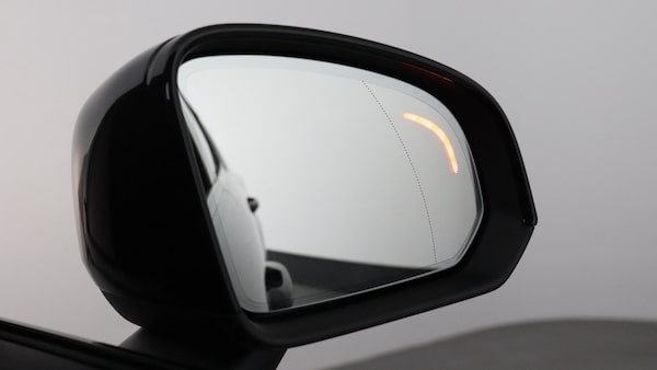 Used Volvo XC40 2025 for sale - 76283331: Photo 32