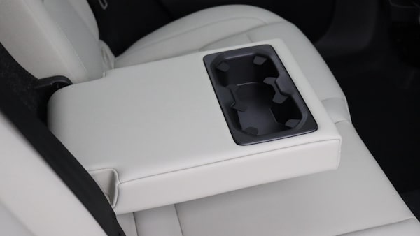 Used Volvo XC40 2025 for sale - 76283331: Photo 34