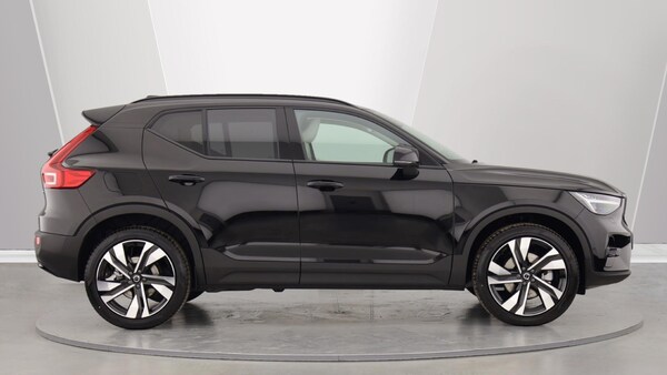 Used Volvo XC40 2025 for sale - 76283331: Photo 3