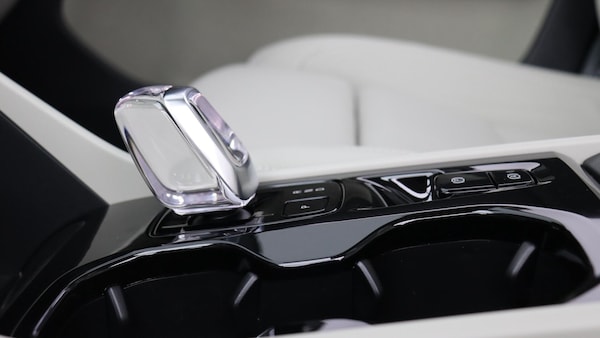 Used Volvo XC40 2025 for sale - 76283331: Photo 51