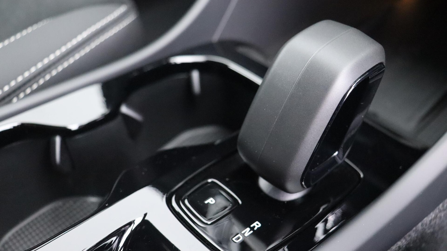 Used Volvo XC40 2025 for sale - 76084008: Photo 25
