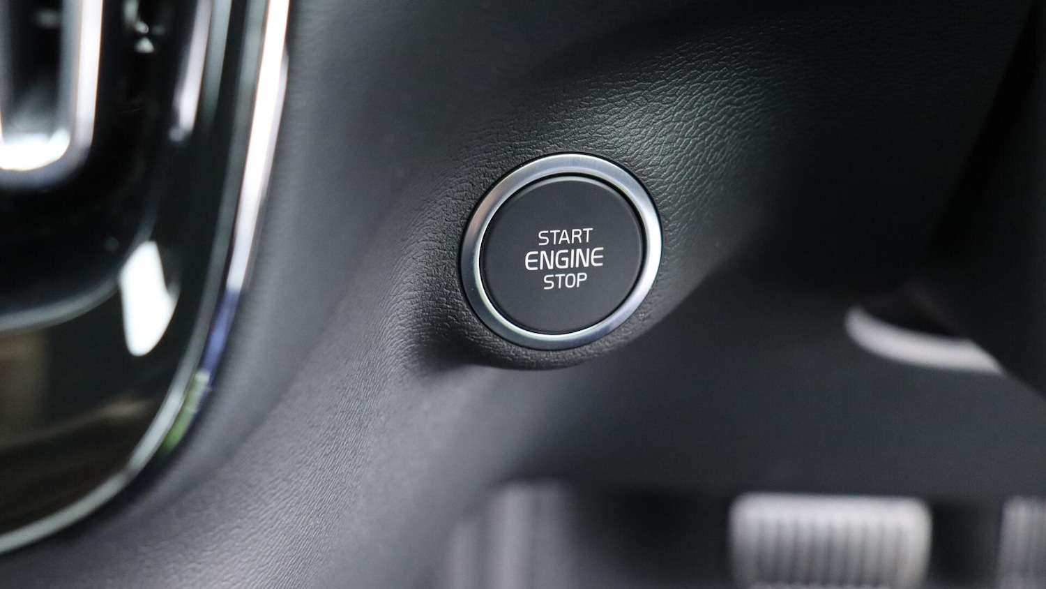 Used Volvo XC40 2025 for sale - 76084008: Photo 27