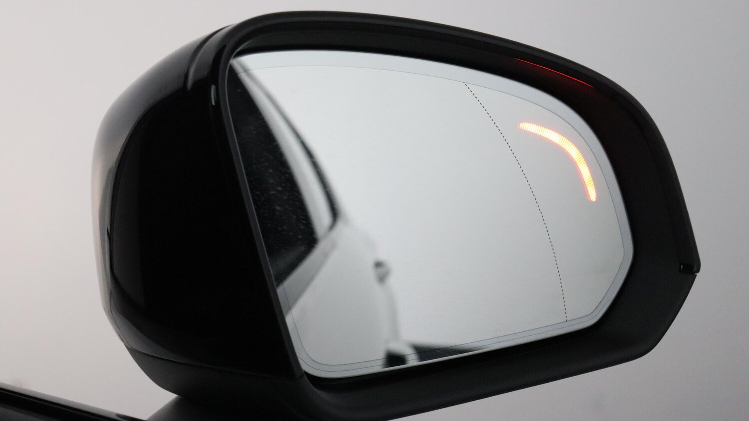 Used Volvo XC40 2025 for sale - 76084008: Photo 32