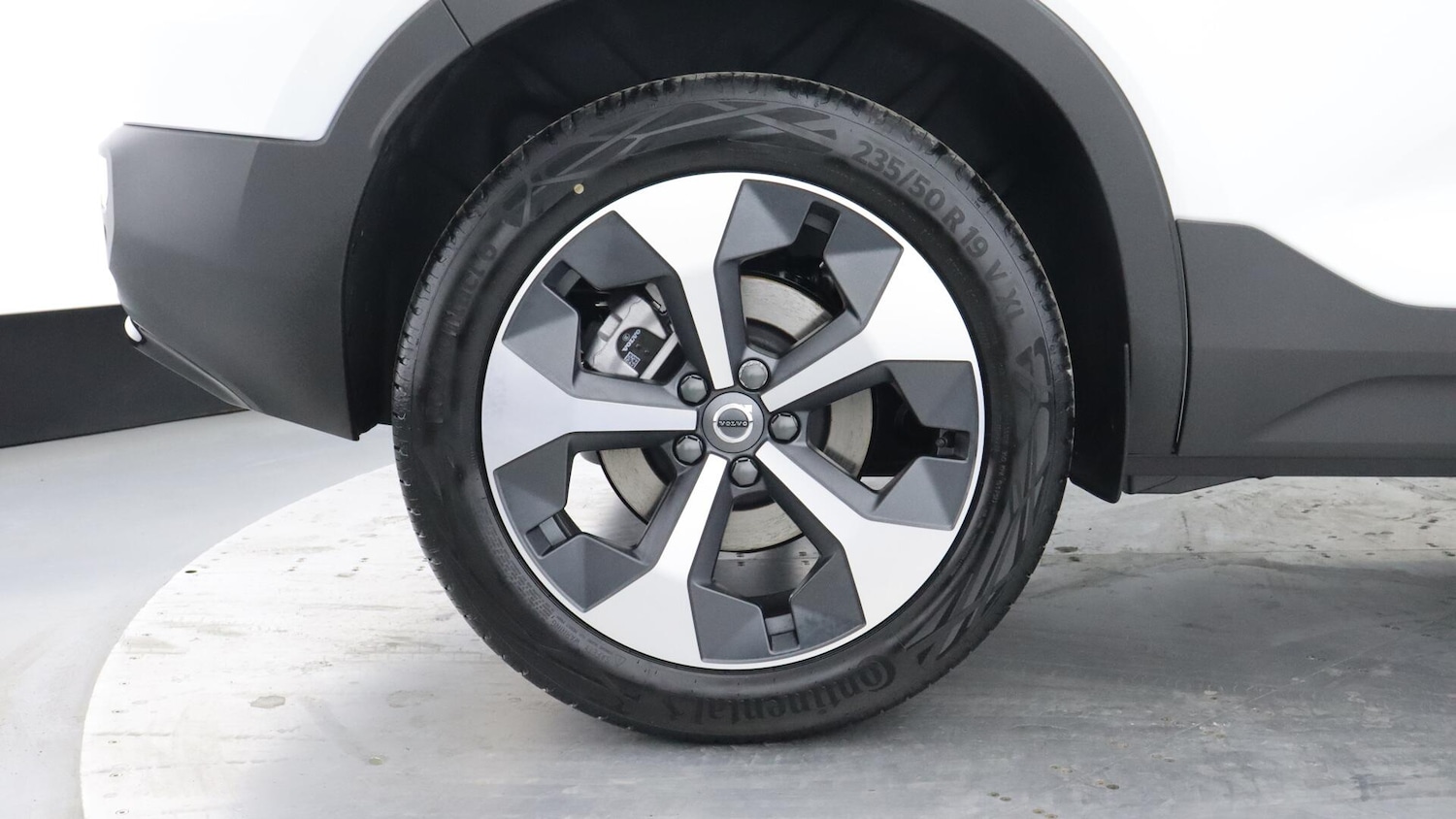 Used Volvo XC40 2025 for sale - 76084008: Photo 9