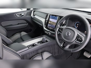 Used Volvo XC60 2022 for sale - 75279093: Photo