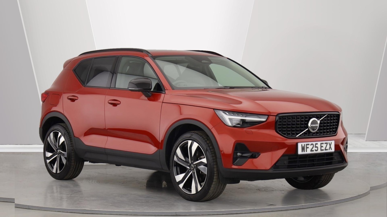 Used Volvo XC40 2025 for sale - 76137545: Photo 1