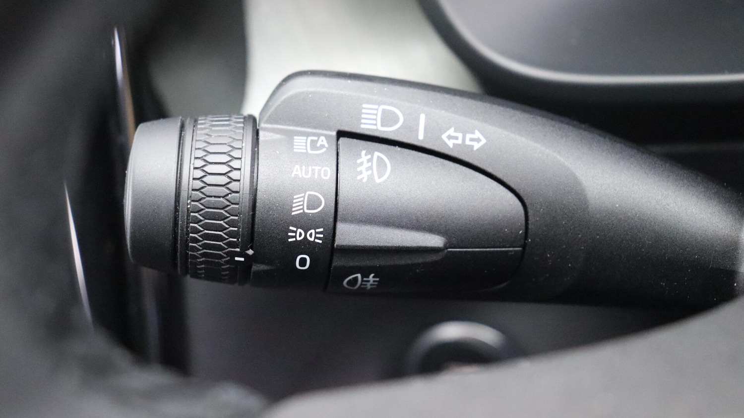 Used Volvo XC40 2025 for sale - 76137545: Photo 20