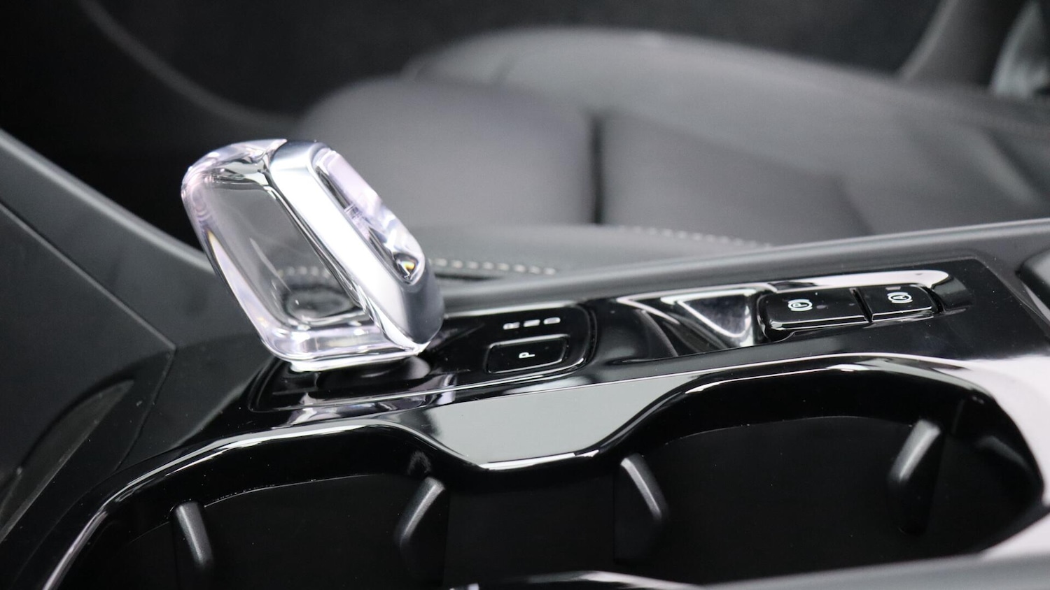 Used Volvo XC40 2025 for sale - 76137545: Photo 48