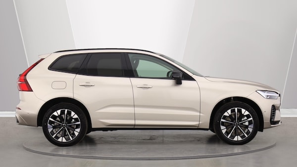 Used Volvo XC60 2025 for sale - 75708106: Photo 3