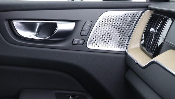 Used Volvo XC60 2025 for sale - 75708106: Photo 46
