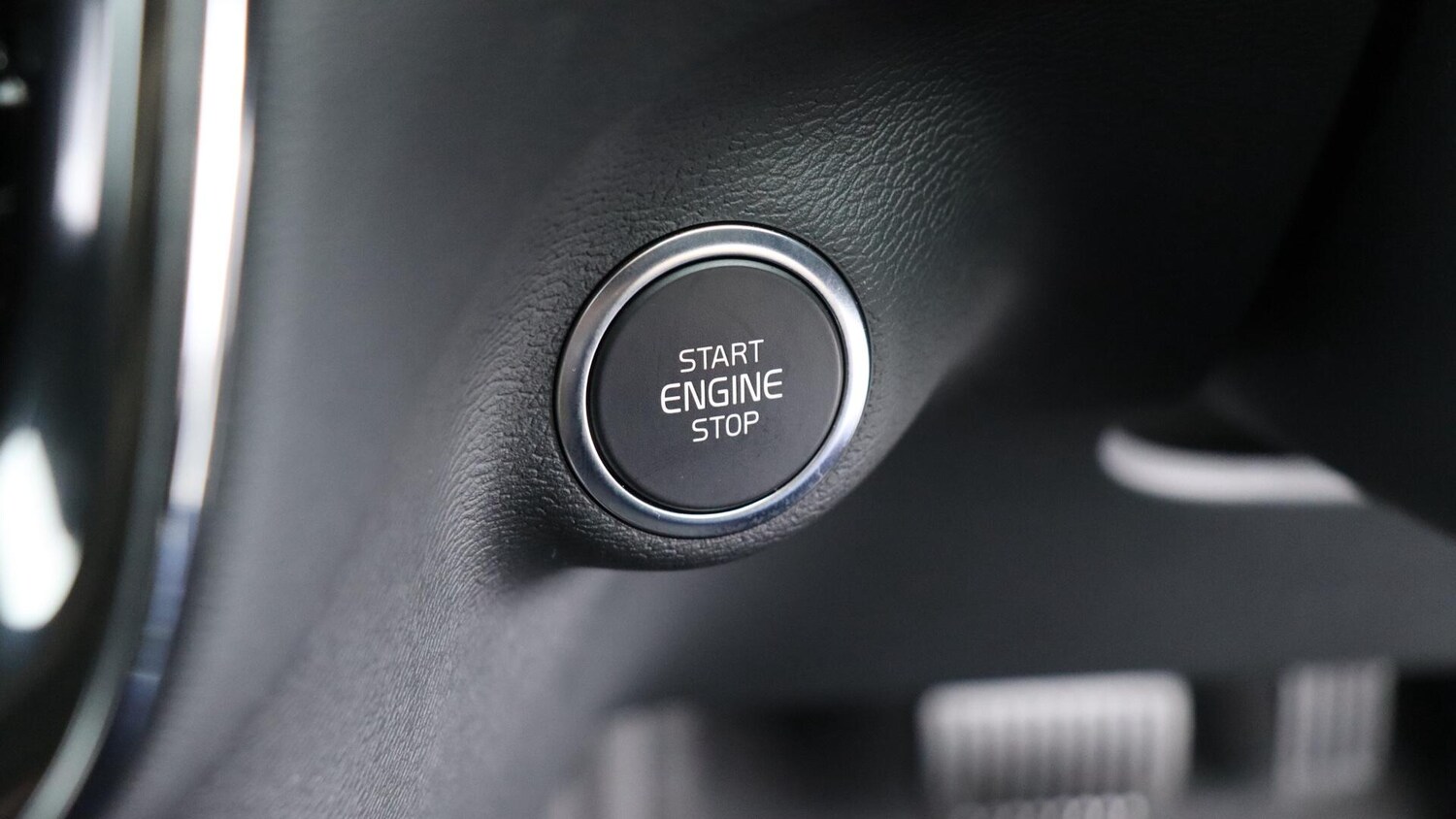 Used Volvo XC40 2025 for sale - 75990911: Photo 27