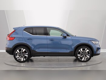 Used Volvo XC40 2025 for sale - 75990911: Photo 3