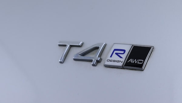 Used Volvo XC40 2018 for sale - 76250995: Photo 16