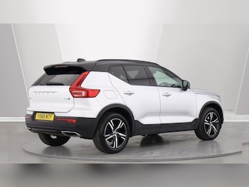 Used Volvo XC40 2018 for sale - 76250995: Photo